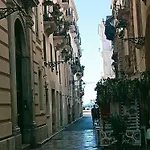 Thalia * Trapani